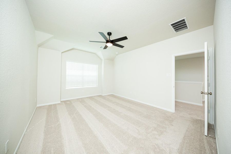 Spacious, unfurnished interior of a new home in Bammel Oaks, Houston (Image 20). Spacious, unfurnished interior of a new home in Bammel Oaks, Houston (Image 20).