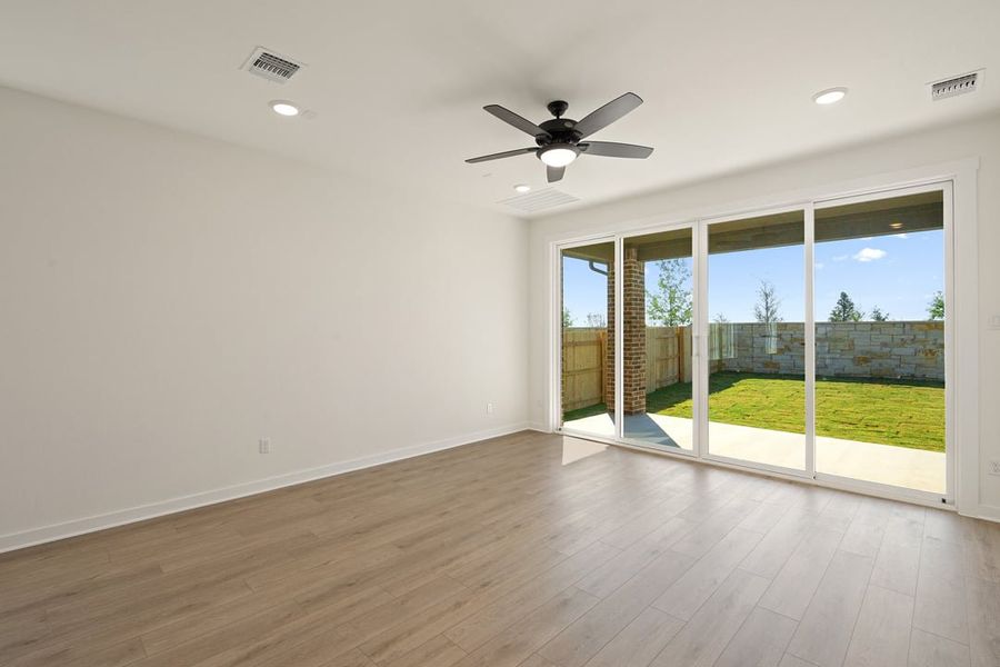 Spacious, unfurnished interior of a new home in Flora, Hutto (Image 21).