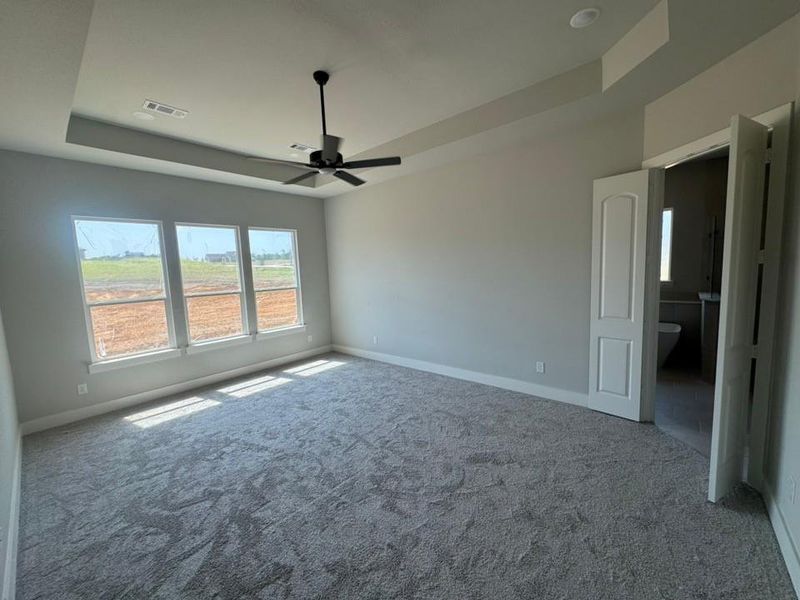 Spacious, unfurnished interior of a new home in Creekview Addition, Van Alstyne (Image 5). Spacious, unfurnished interior of a new home in Creekview Addition, Van Alstyne (Image 5).