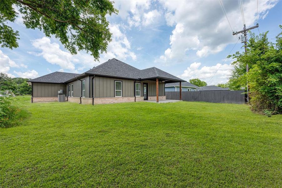 Front exterior of a new home in , Tool, TX, highlighting curb appeal (Image 2). Front exterior of a new home in , Tool, TX, highlighting curb appeal (Image 2).