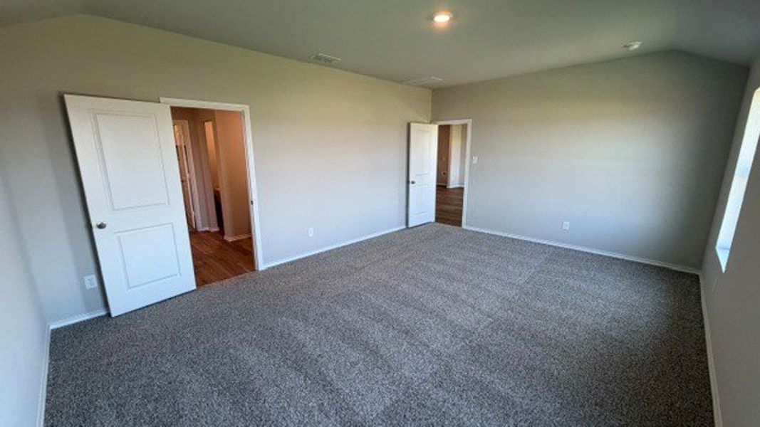 Spacious, unfurnished interior of a new home in Dry Creek, Bridgeport (Image 23). Spacious, unfurnished interior of a new home in Dry Creek, Bridgeport (Image 23).
