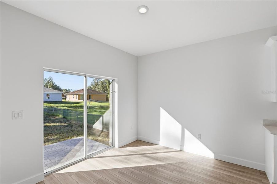 Spacious, unfurnished interior of a new home in , Sanford (Image 23).