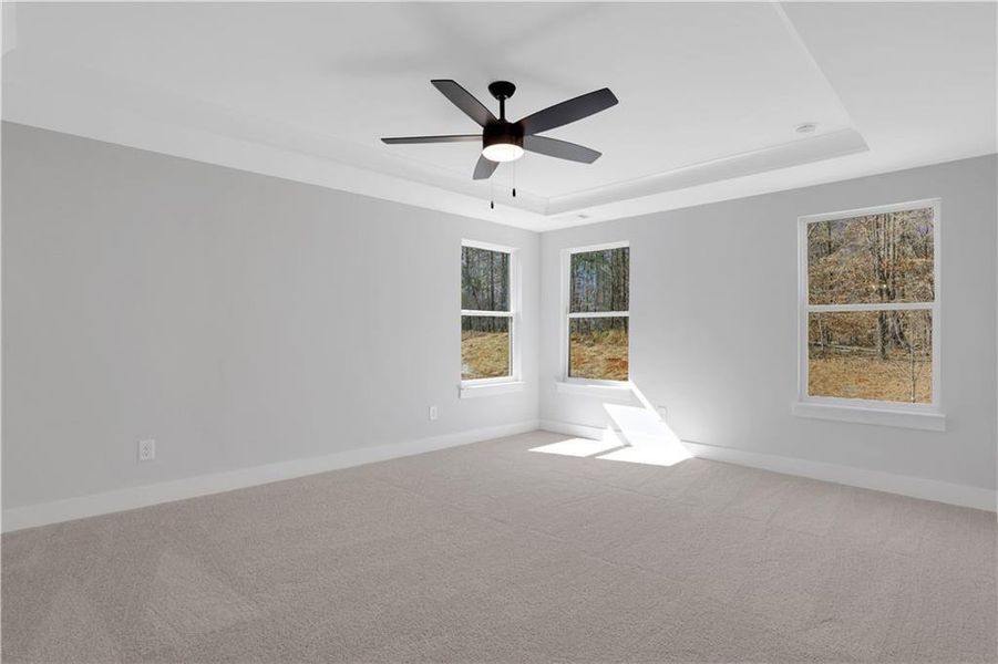 Spacious, unfurnished interior of a new home in Cambridge, Flowery Branch (Image 37).