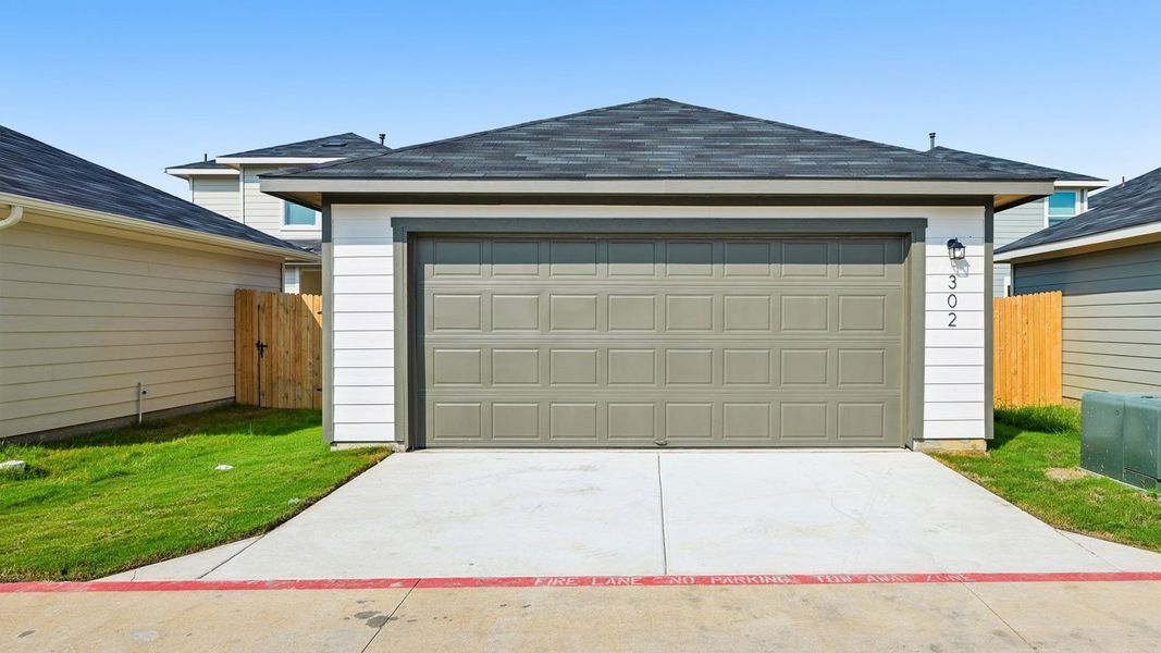 Exterior details and patio area of a home in Valverde, Bastrop (Image 23).