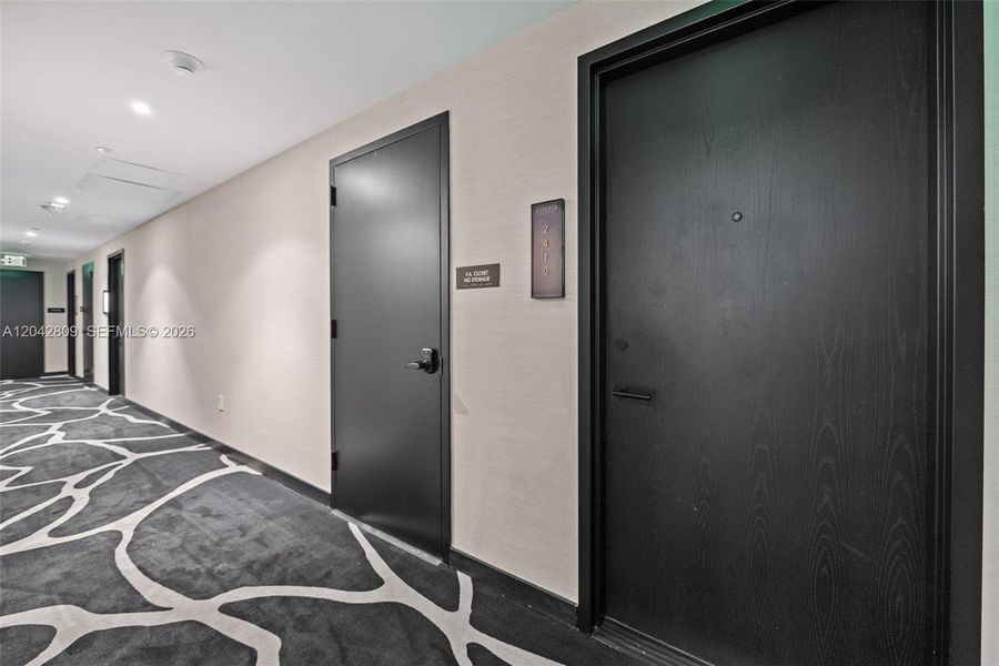 Spacious, unfurnished interior of a new home in , Miami (Image 21).