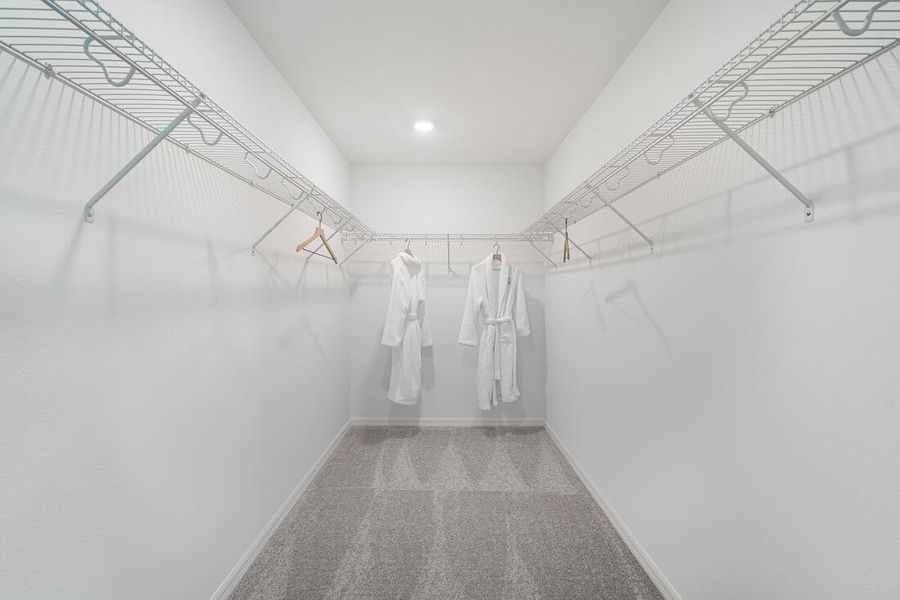 Spacious, unfurnished interior of a new home in Palm Wind, Hudson (Image 22).