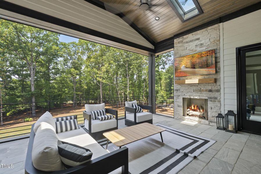 Outdoor Living at it's Finest Outdoor Living at it's Finest