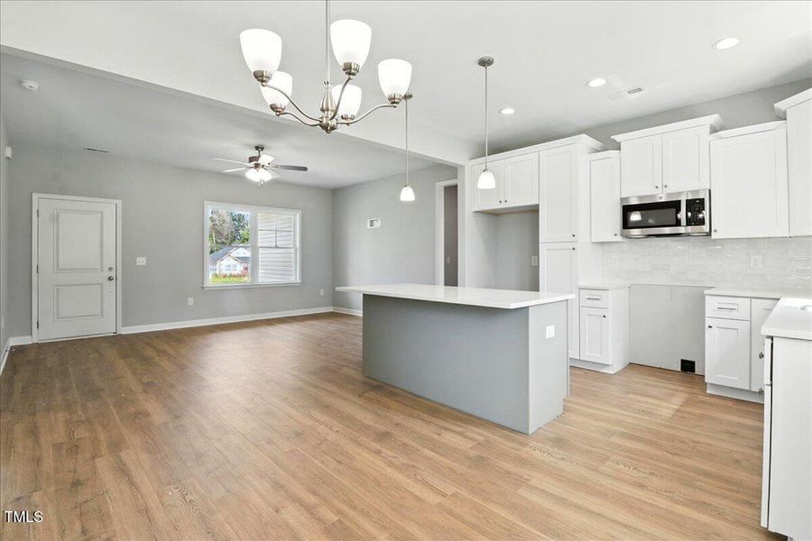 16-100 Sagewood Dr-16