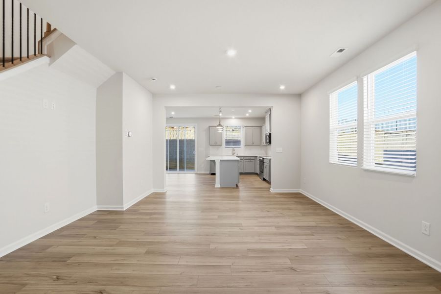 Spacious, unfurnished interior of a new home in Hedgecliff Townes, Kannapolis (Image 14).