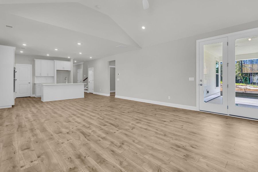Spacious, unfurnished interior of a new home in Tidewater at Lakes of Cane Bay, Summerville (Image 23). Spacious, unfurnished interior of a new home in Tidewater at Lakes of Cane Bay, Summerville (Image 23).