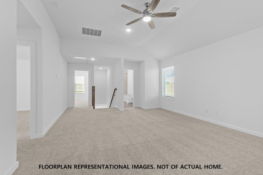 Spacious, unfurnished interior of a new home in Summerview, Fulshear (Image 13). Spacious, unfurnished interior of a new home in Summerview, Fulshear (Image 13).