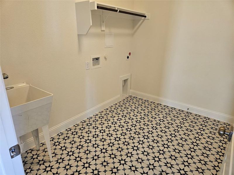 Furnished interior view inside a new home in West Farmington, Van Alstyne (Image 10). Furnished interior view inside a new home in West Farmington, Van Alstyne (Image 10).