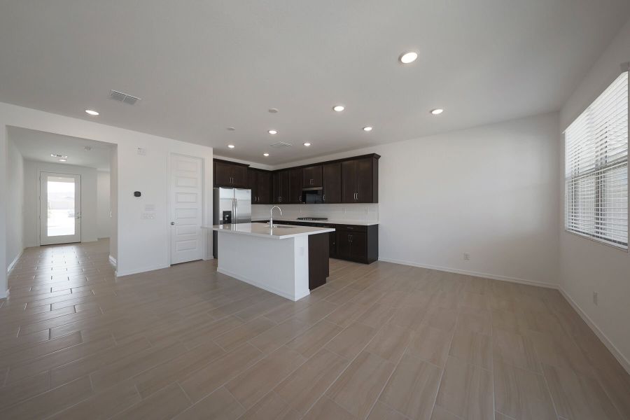Spacious, unfurnished interior of a new home in Pinnacle at San Tan Heights, San Tan Valley (Image 12). Spacious, unfurnished interior of a new home in Pinnacle at San Tan Heights, San Tan Valley (Image 12).