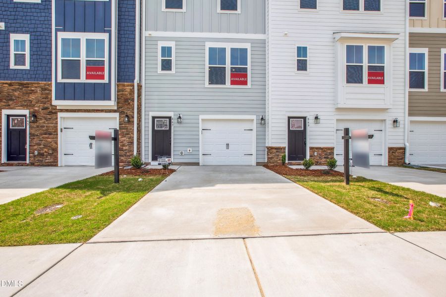 WEN3 - Linville - exterior-driveway-_mg_