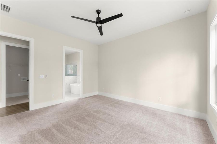 Spacious, unfurnished interior of a new home in Hillgrove Preserve, Powder Springs (Image 26).