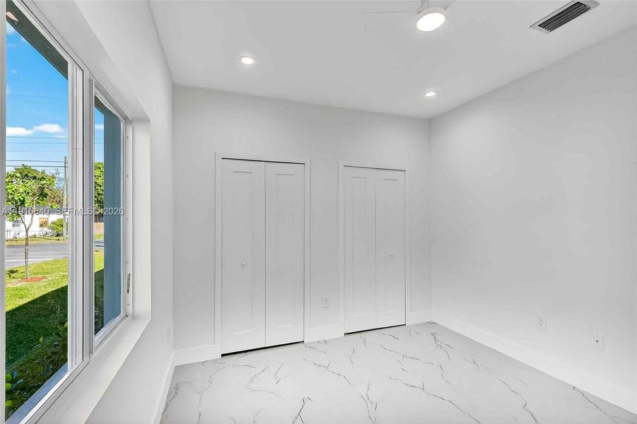Spacious, unfurnished interior of a new home in , Miami (Image 22).