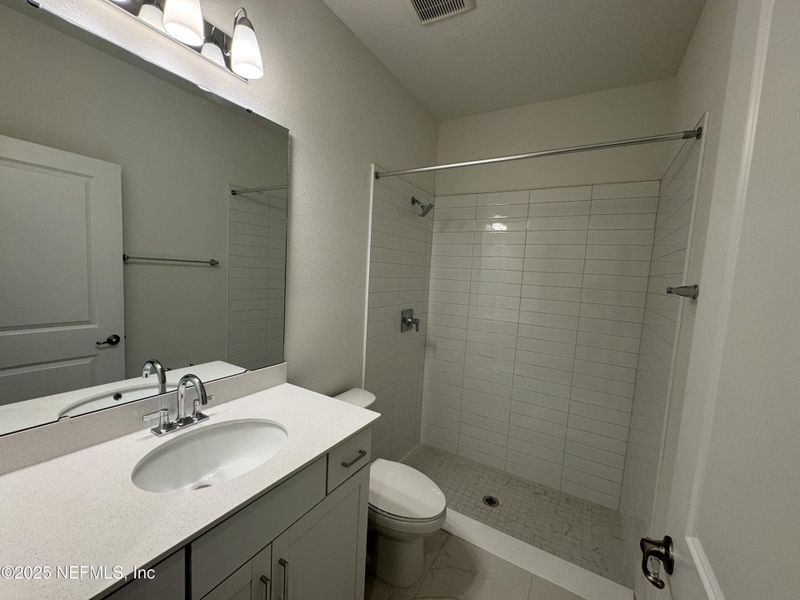 Furnished interior view inside a new home in , Green Cove Springs (Image 8).