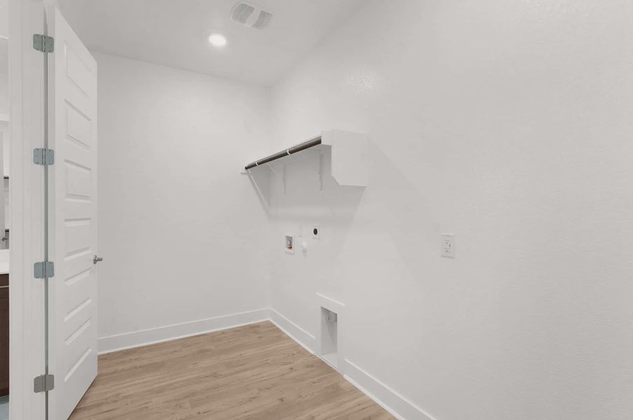 Representative unfurnished interior of a home built from the Mariah by Chesmar Homes in University Heights, McKinney (Image 44).