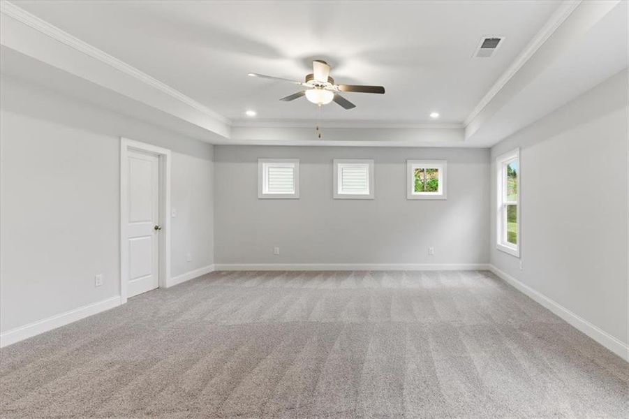 Spacious, unfurnished interior of a new home in , Dallas (Image 39). Spacious, unfurnished interior of a new home in , Dallas (Image 39).