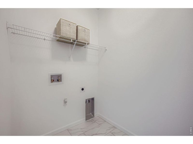 Spacious, unfurnished interior of a new home in Hidden Creek, Frederick (Image 21).