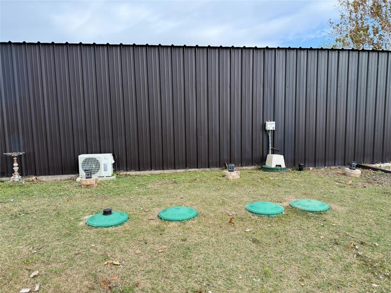Exterior details and patio area of a home in , Santa Fe (Image 8).