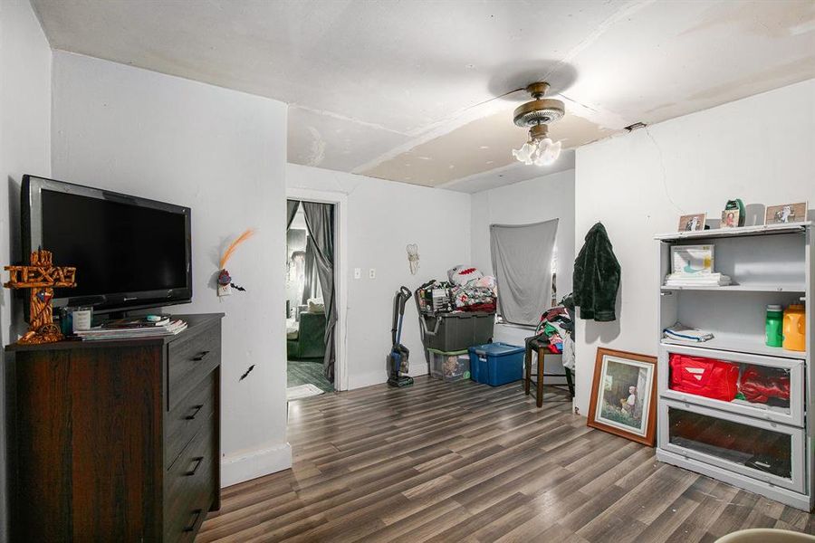 Furnished interior view inside a new home in , Hillsboro (Image 15).