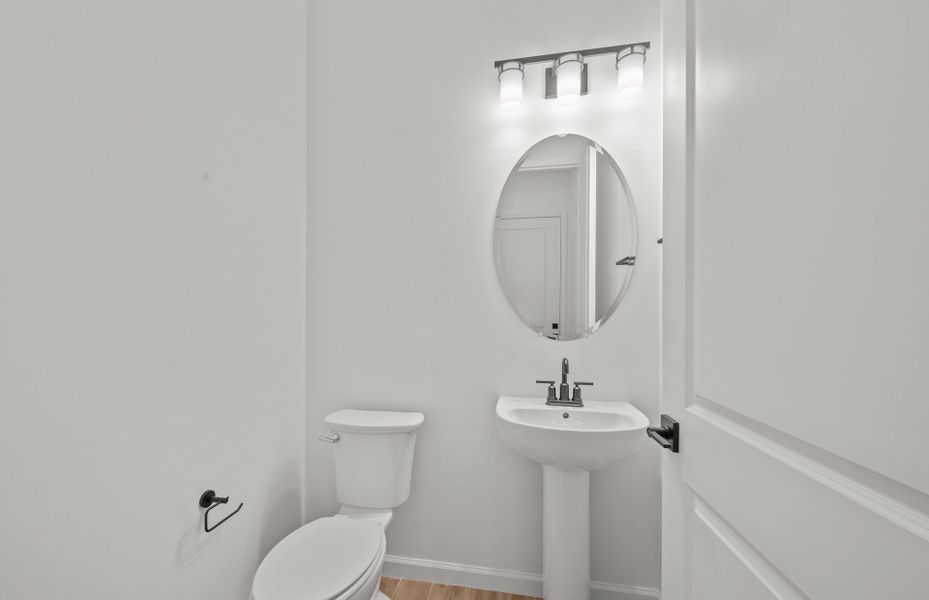 Furnished interior view inside a new home in Terreno, Naples (Image 13).