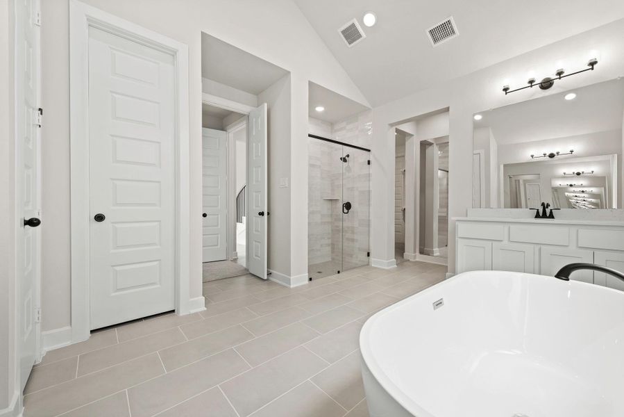 Representative image. Features, specifications, selections and colors may vary. Representative image. Features, specifications, selections and colors may vary.