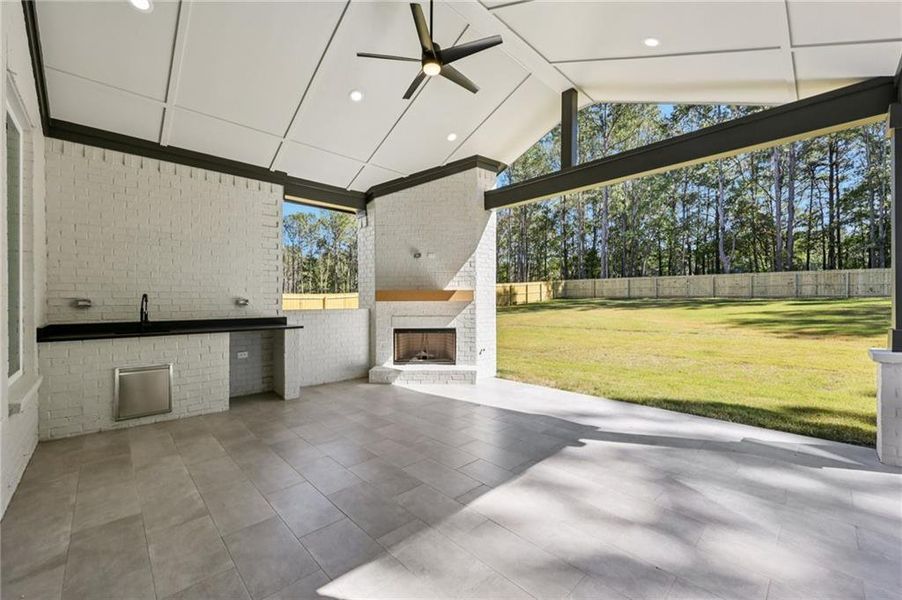 Exterior details and patio area of a home in , Grayson (Image 29).