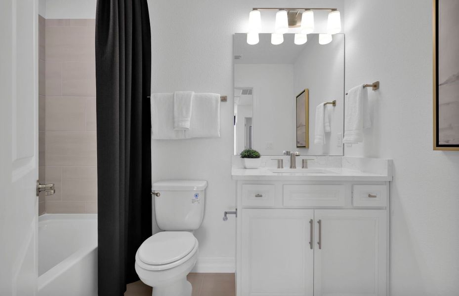 Capri | Secondary Bathroom