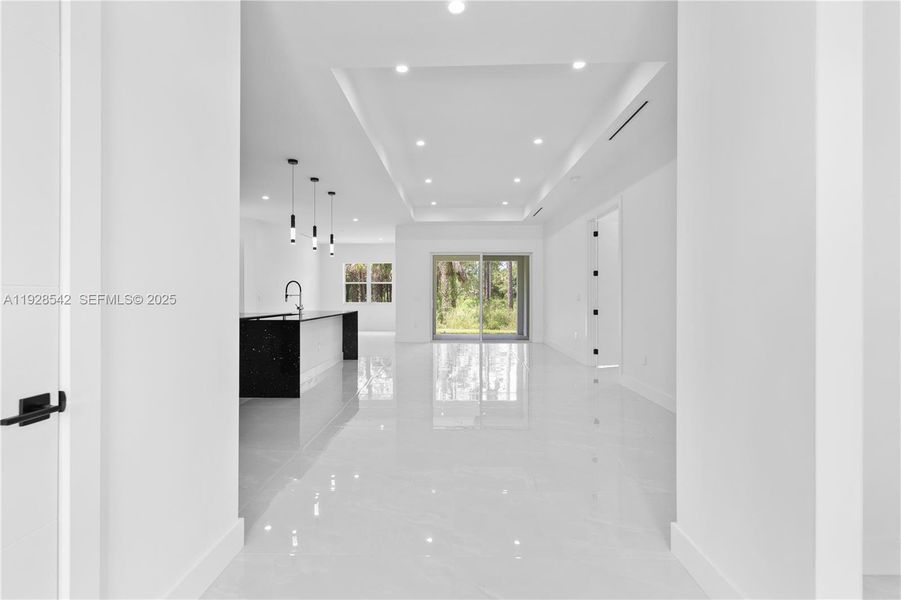 Spacious, unfurnished interior of a new home in , Naples (Image 30). Spacious, unfurnished interior of a new home in , Naples (Image 30).