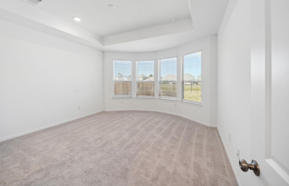 STOCK PHOTO-COLORS & FEATURES MAY VARY STOCK PHOTO-COLORS & FEATURES MAY VARY