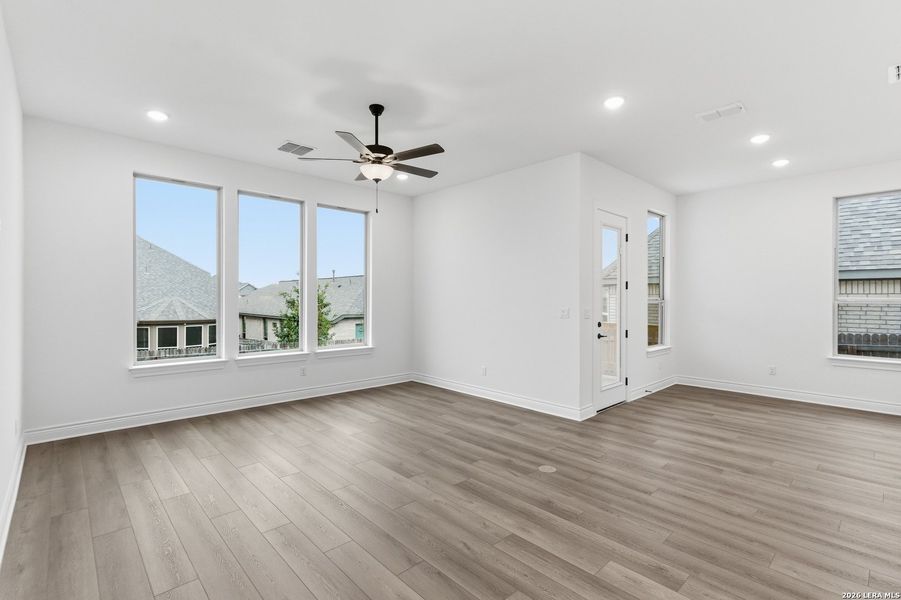 Spacious, unfurnished interior of a new home in Corley Farms, Boerne (Image 22). Spacious, unfurnished interior of a new home in Corley Farms, Boerne (Image 22).
