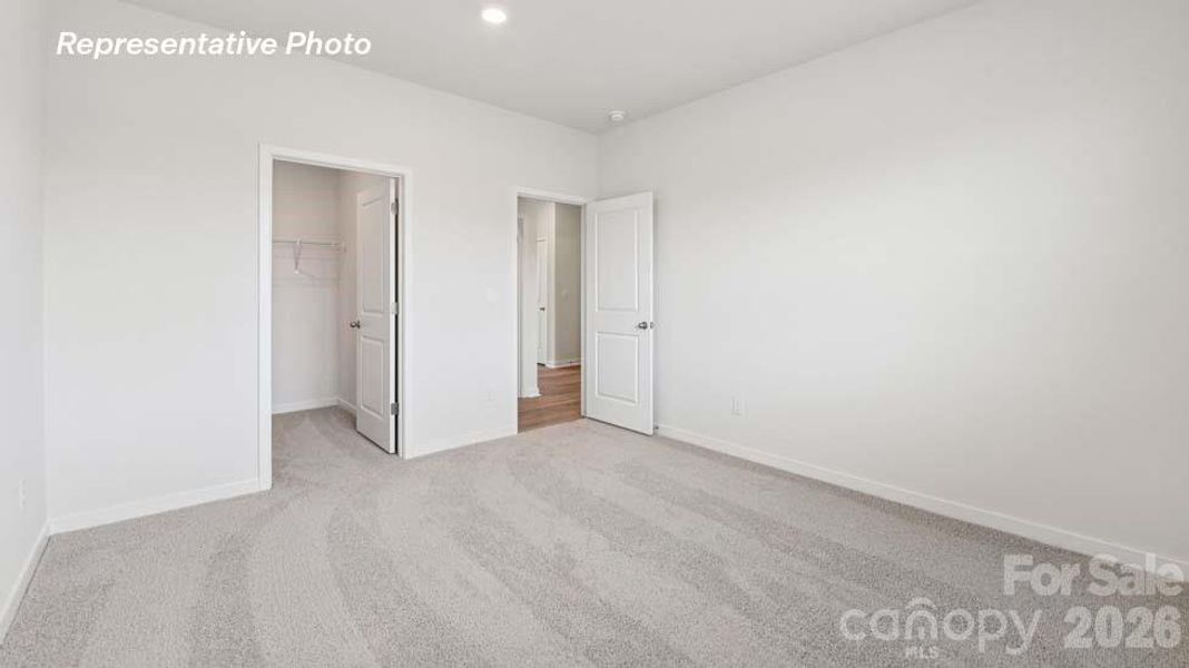 Spacious, unfurnished interior of a new home in Cardinal Creek, Charlotte (Image 20).