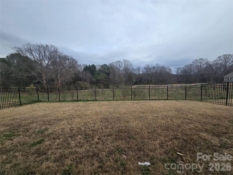 Natural landscape and outdoor views near in Statesville (Image 30). Natural landscape and outdoor views near in Statesville (Image 30).
