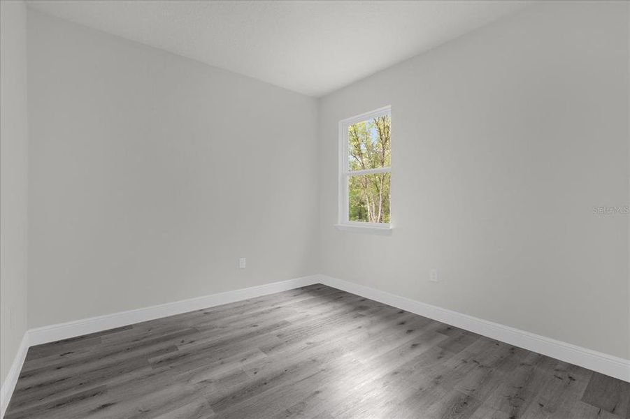 Spacious, unfurnished interior of a new home in , Dunnellon (Image 28).