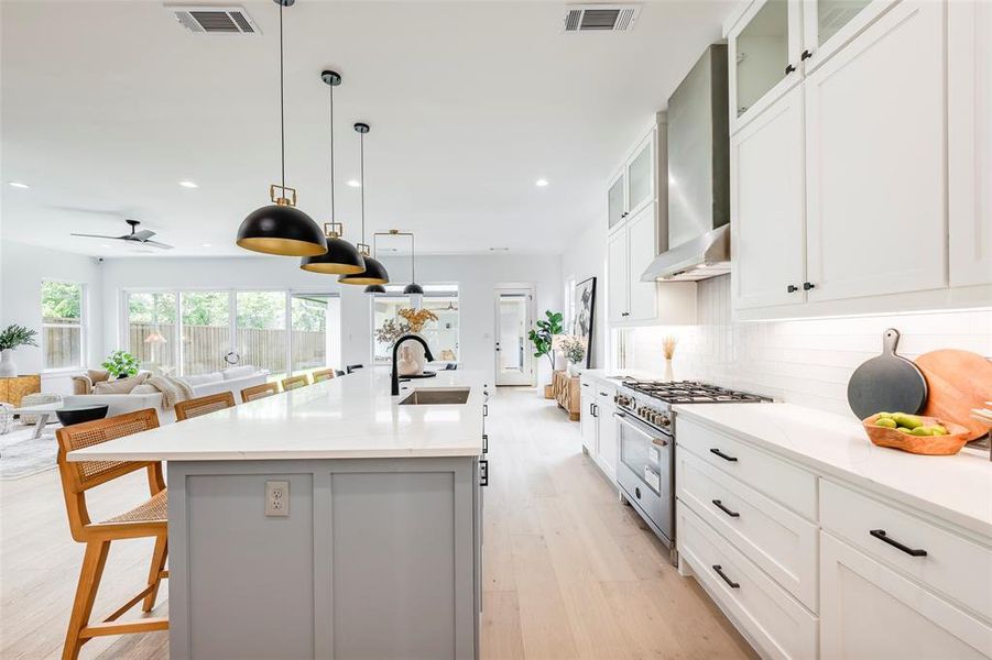 Furnished interior view inside a new home in , Dallas (Image 28).