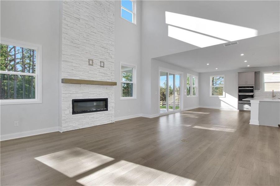 Spacious, unfurnished interior of a new home in , Powder Springs (Image 23).