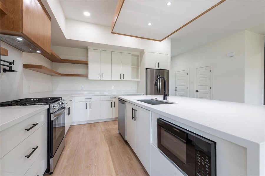 Furnished interior view inside a new home in , Bay City (Image 5). Furnished interior view inside a new home in , Bay City (Image 5).