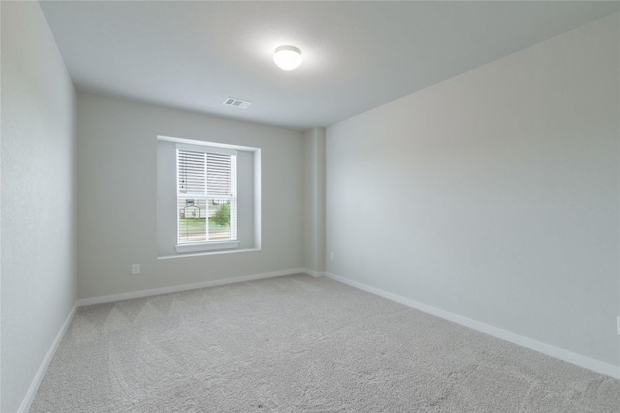 Spacious, unfurnished interior of a new home in Morton Creek Ranch, Katy (Image 22).