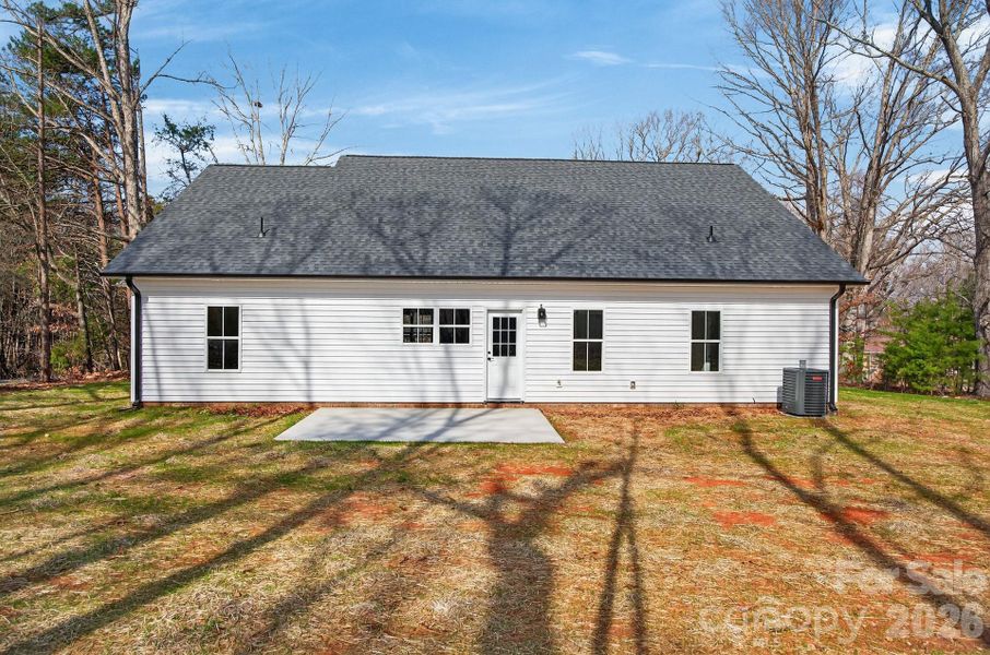Exterior details and patio area of a home in , Rockwell (Image 27).