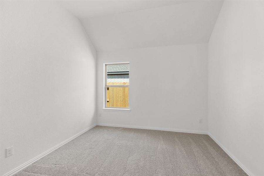 Spacious, unfurnished interior of a new home in Oakwood Estates, Waller (Image 24).