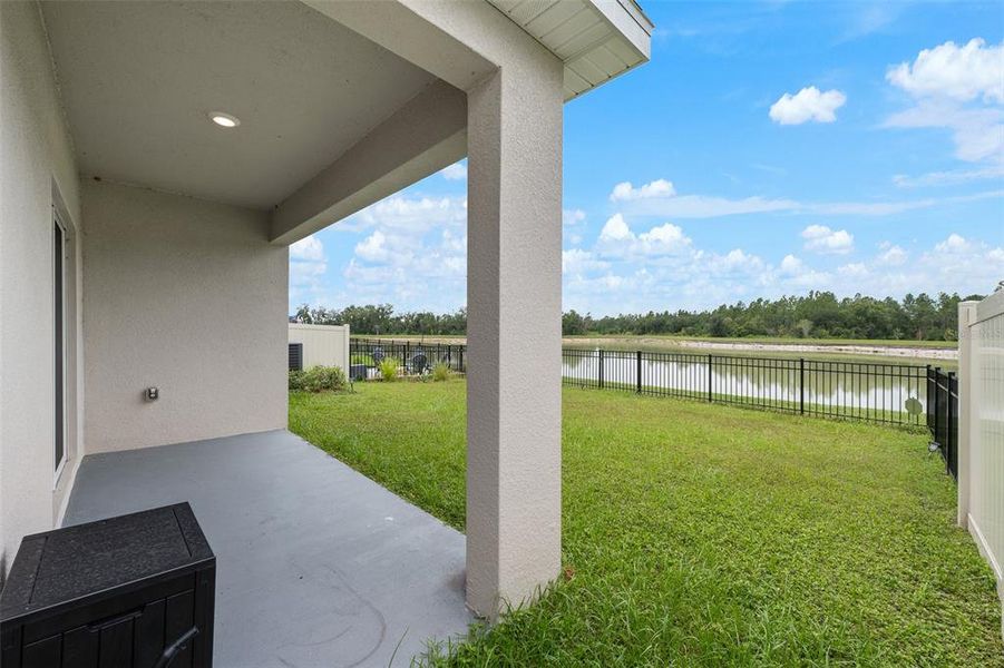 Exterior details and patio area of a home in Northwater at Two Rivers, Zephyrhills (Image 3).