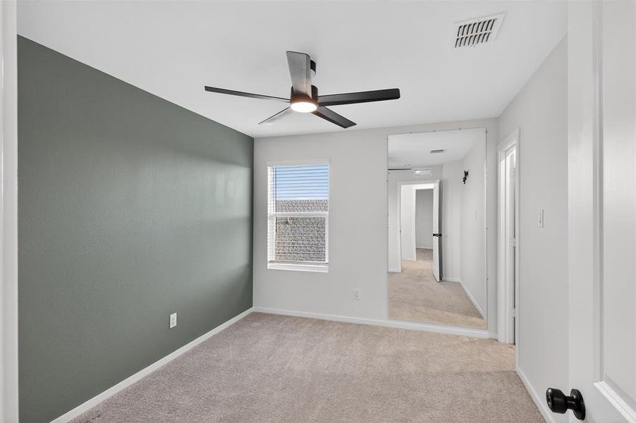 Spacious, unfurnished interior of a new home in Creekview, Pilot Point (Image 20).