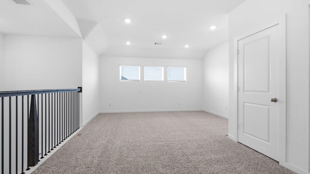 Representative unfurnished interior of a home built from the Quinn by D.R. Horton in Alexander 55' Homesites, Pearland (Image 25). Representative unfurnished interior of a home built from the Quinn by D.R. Horton in Alexander 55' Homesites, Pearland (Image 25).