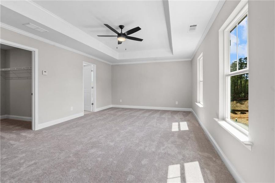 Spacious, unfurnished interior of a new home in Edenglen, Buford (Image 32).