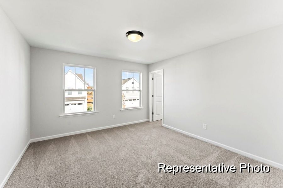 Spacious, unfurnished interior of a new home in Reedy Fork Middleton, Greensboro (Image 16).