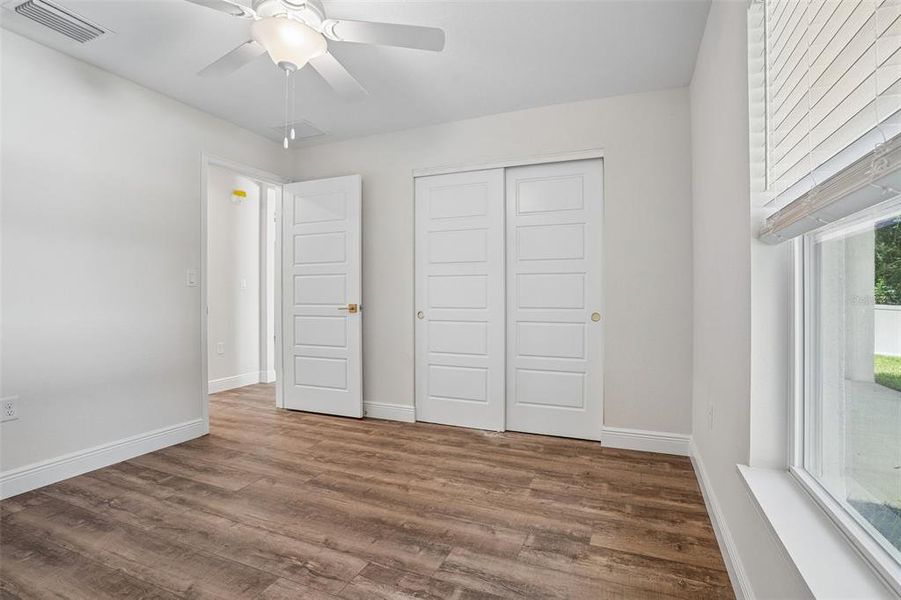 Spacious, unfurnished interior of a new home in , Citrus Springs (Image 39).