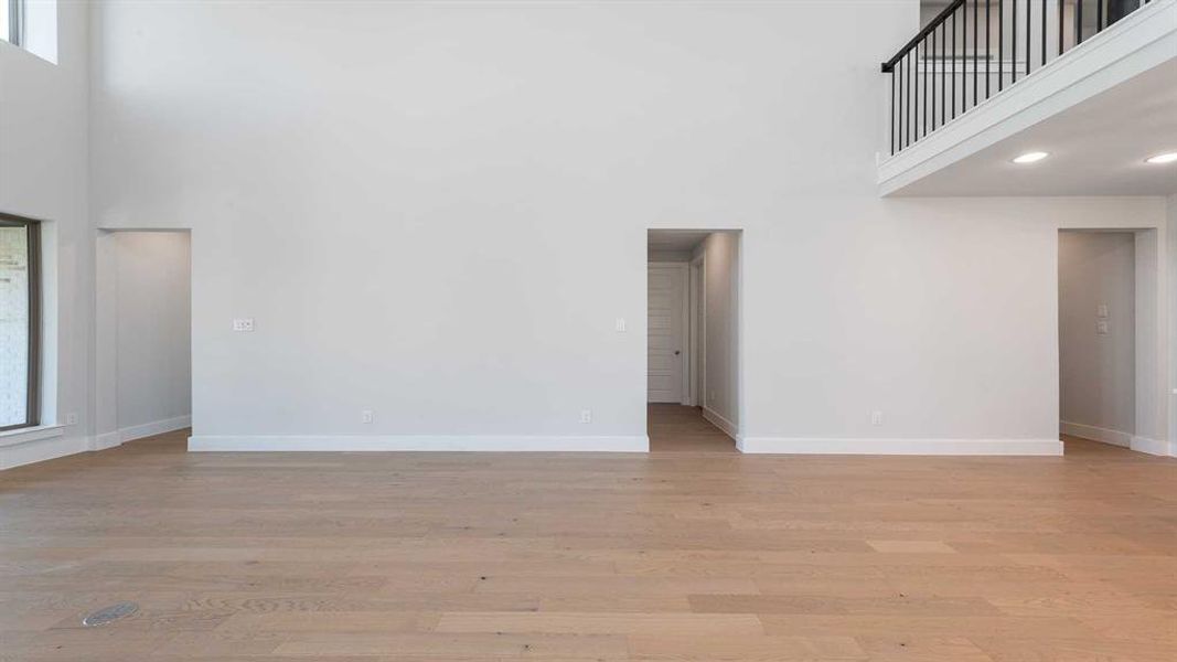 Spacious, unfurnished interior of a new home in Mosaic 50', Celina (Image 19).