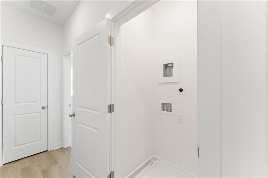 Spacious, unfurnished interior of a new home in Array, Atlanta (Image 15).